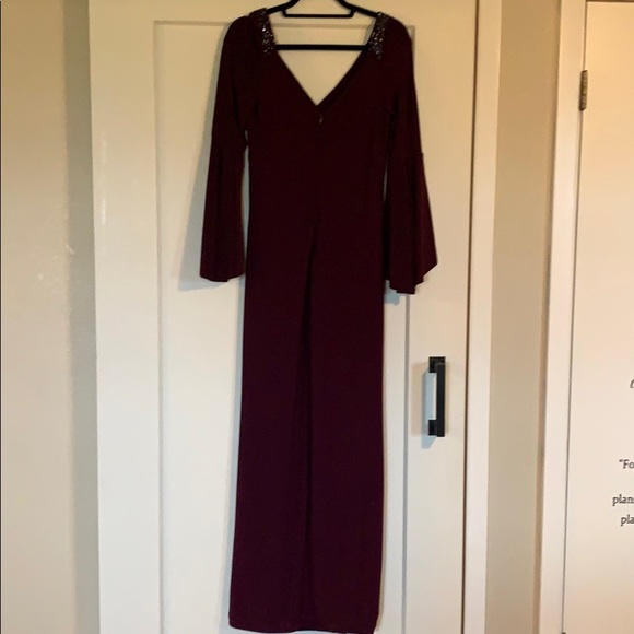 Formal dress - Picture 6 of 9